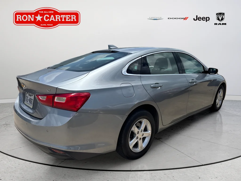 Used 2024 Gray Chevrolet LT image 4