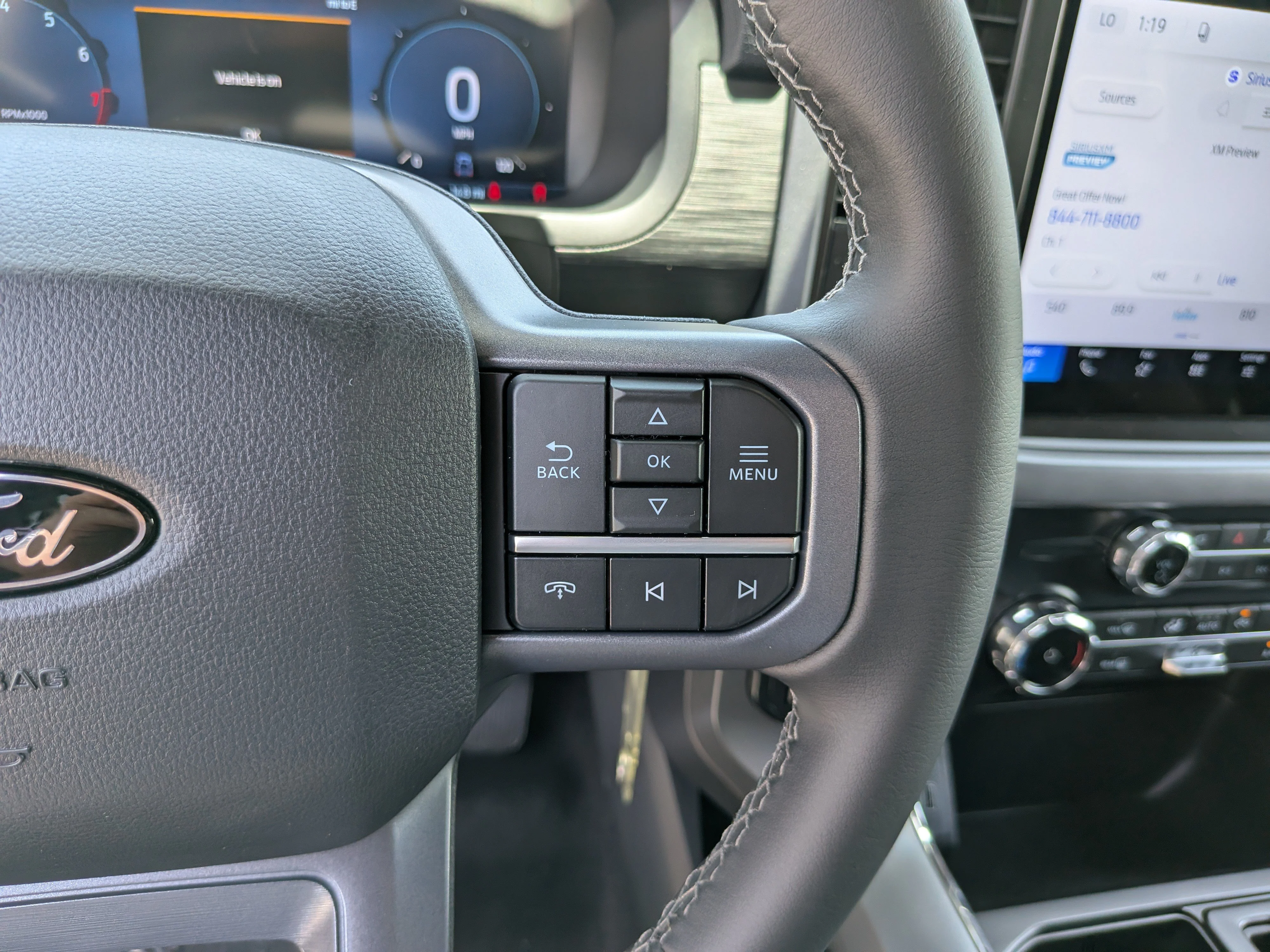 New 2026 Oxford White Ford XLT image 27
