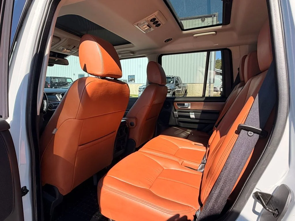 Used 2016 White Land Rover  image 16