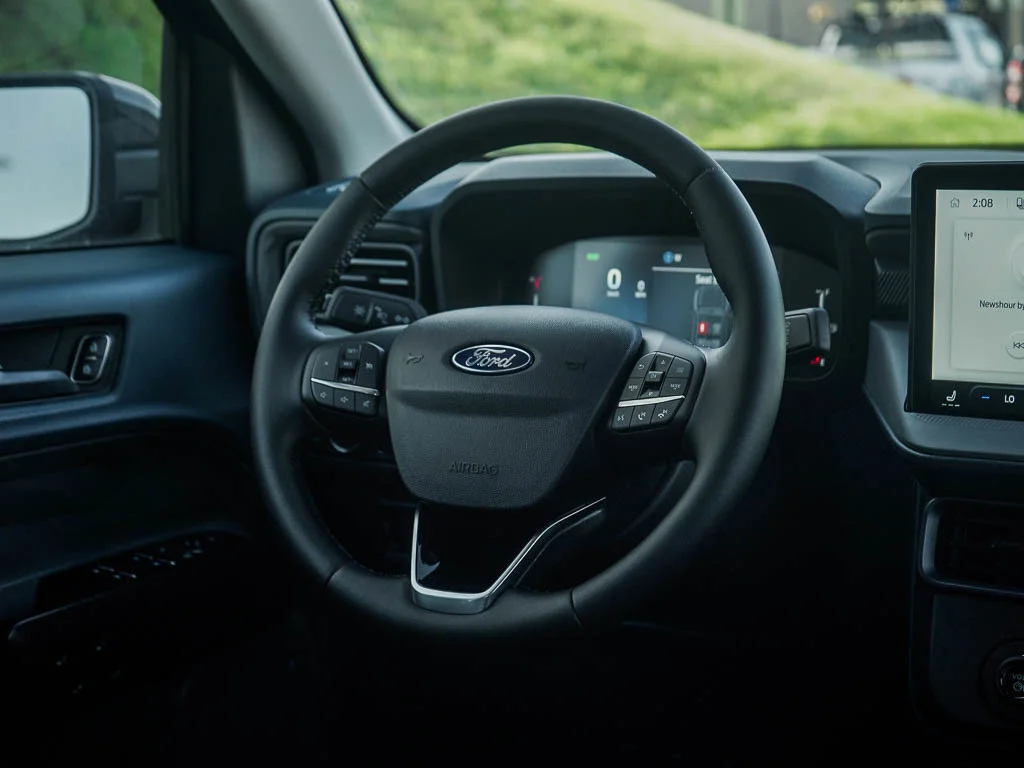 New 2026 Shadow Black Ford XLT image 13