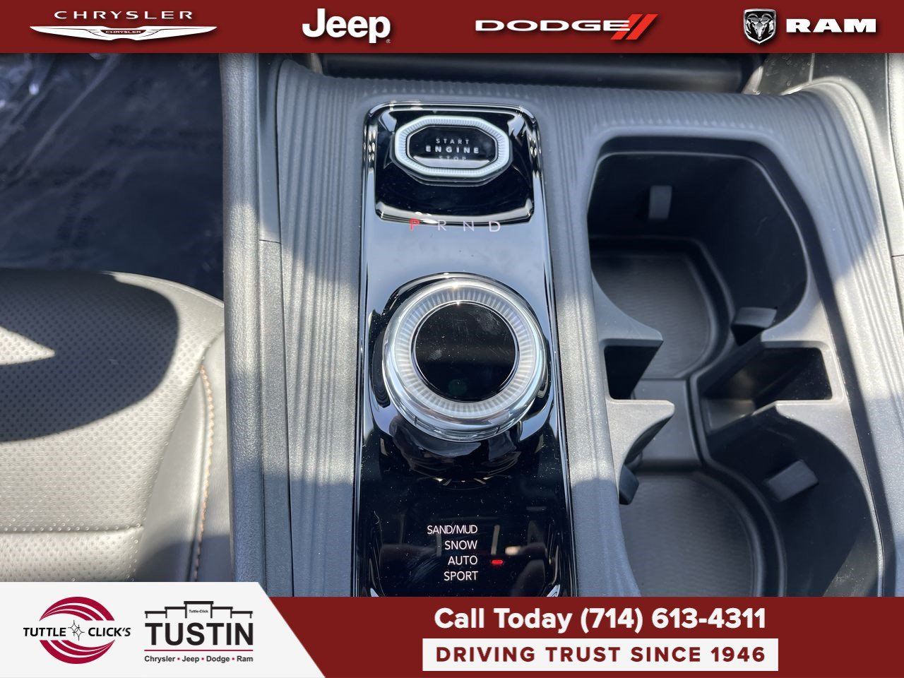 New 2026 Bright White Clear-Coat Exterior Paint Jeep Limited image 19