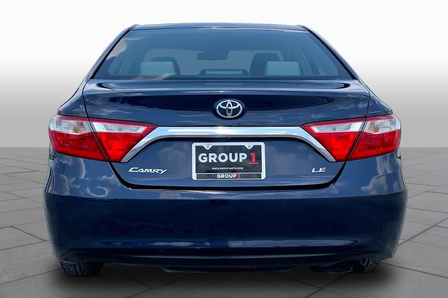 Used 2016 Parisian Night Pearl Toyota LE image 5