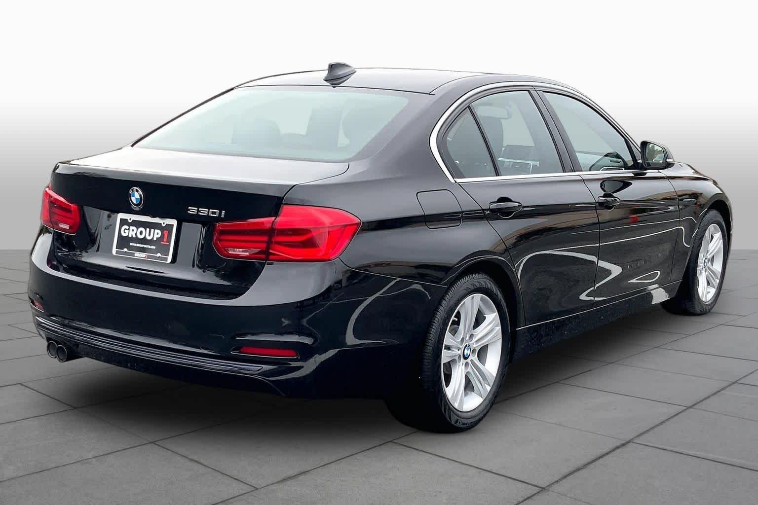 Used 2018 Jet Black BMW 330i image 12