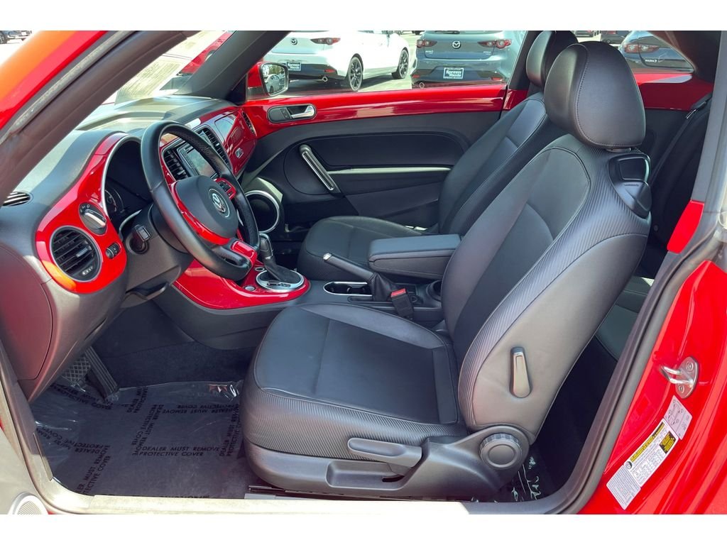Used 2017 Tornado Red Volkswagen 1.8T SE image 10