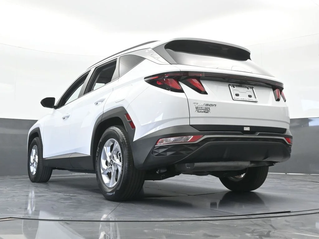 Used 2024 White Pearl Hyundai SEL image 56