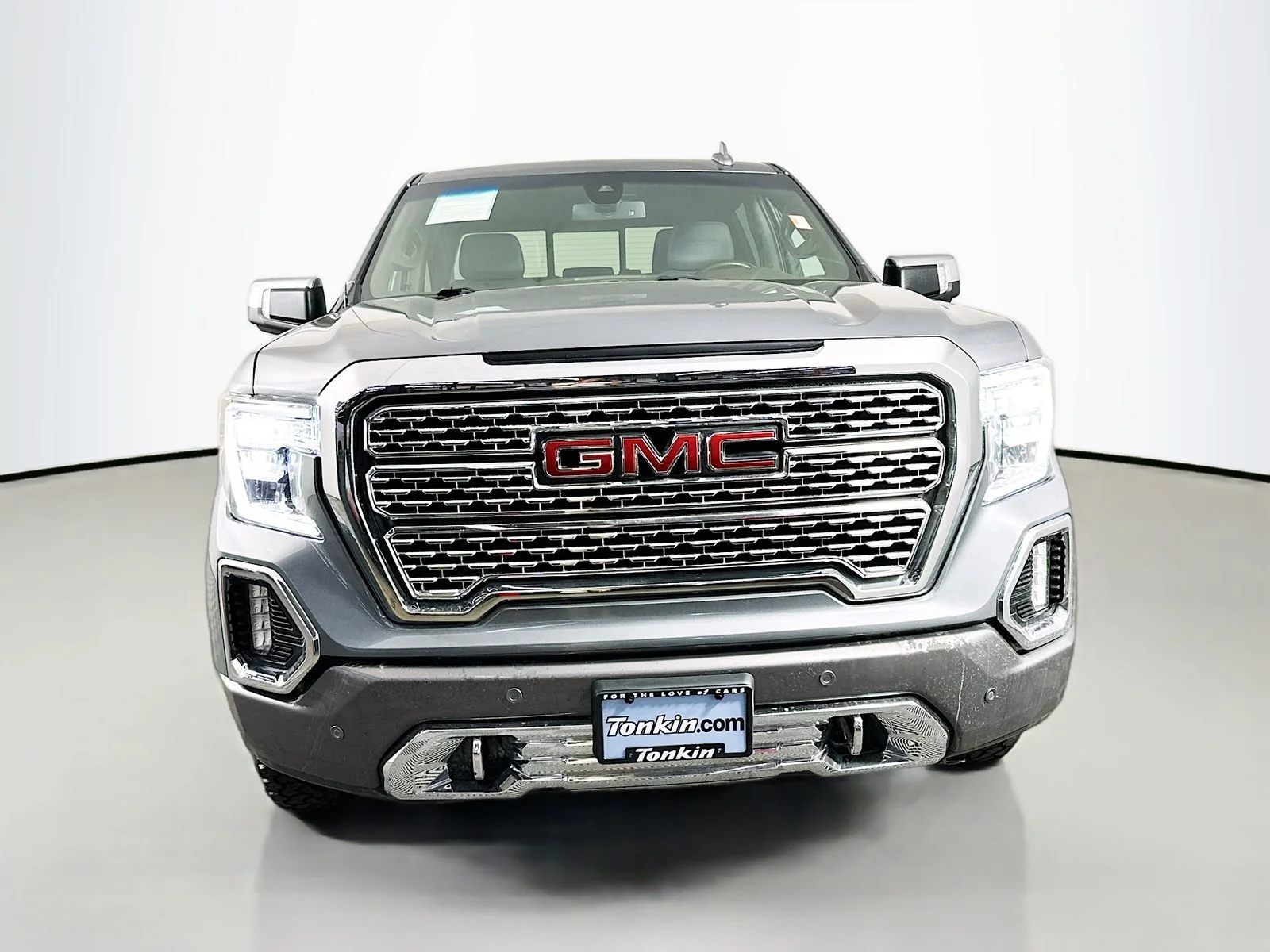 Used 2020 Steel Metallic GMC Denali image 2