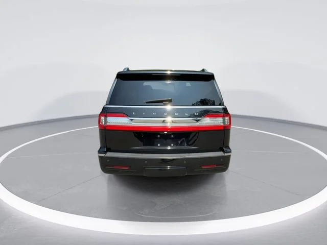 Used 2019 Black Lincoln Reserve image 7