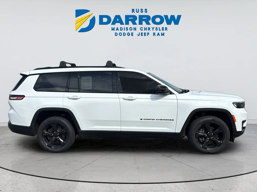 Certified Used 2023 White Jeep Altitude image 6