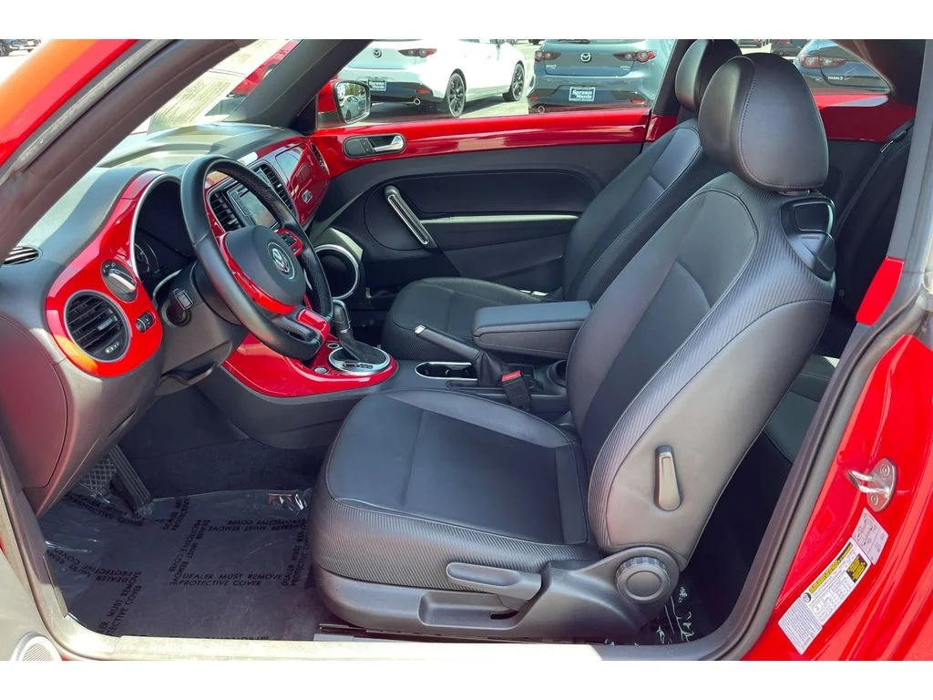 Used 2017 Tornado Red Volkswagen 1.8T SE image 10