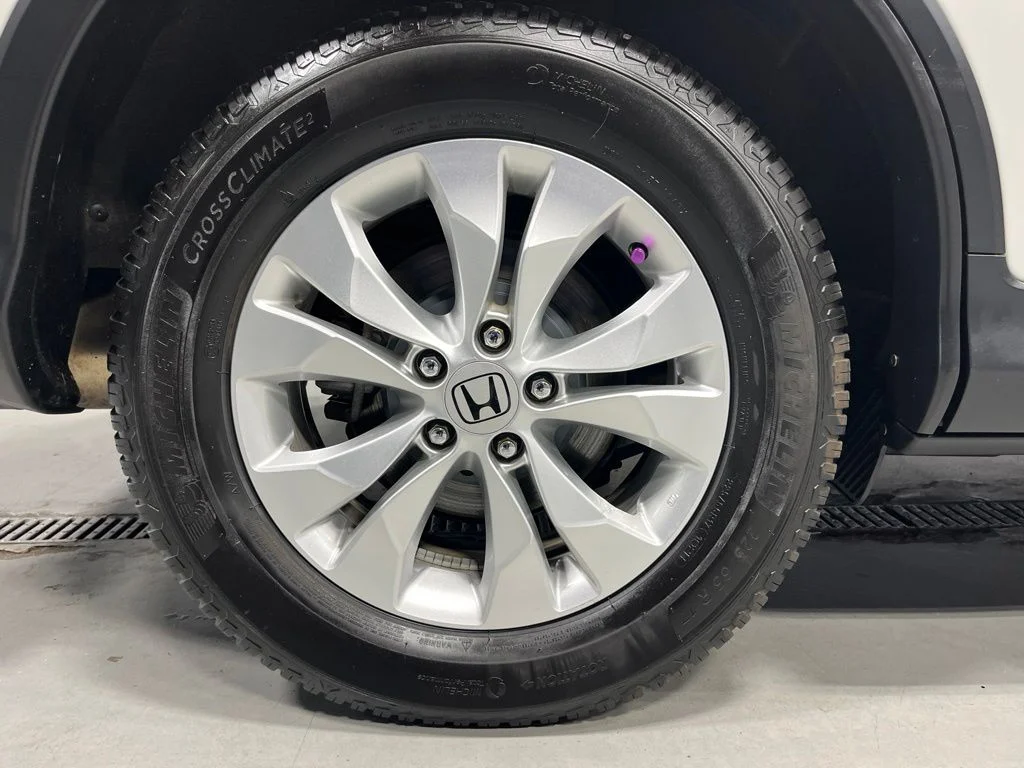 Used 2014 White Diamond Pearl Honda EX-L image 31