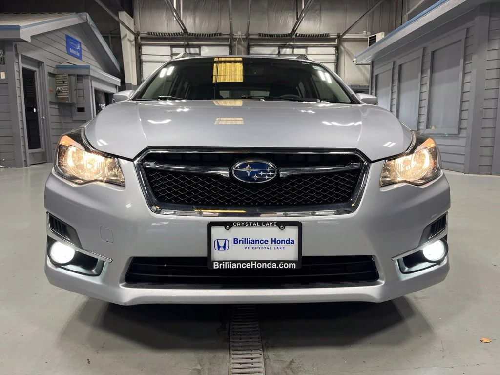 Used 2016 Ice Silver Metallic Subaru 2.0i Sport Premium image 2