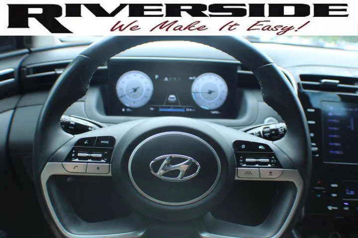 Used 2022 Phantom Black Hyundai SEL image 9