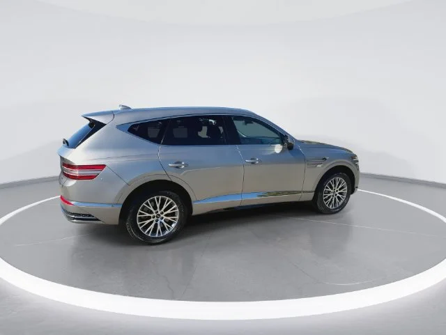 Used 2025 Silver Genesis 2.5T image 8
