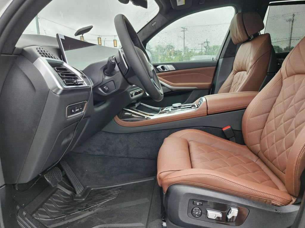 New 2027 White BMW xDrive40i image 18