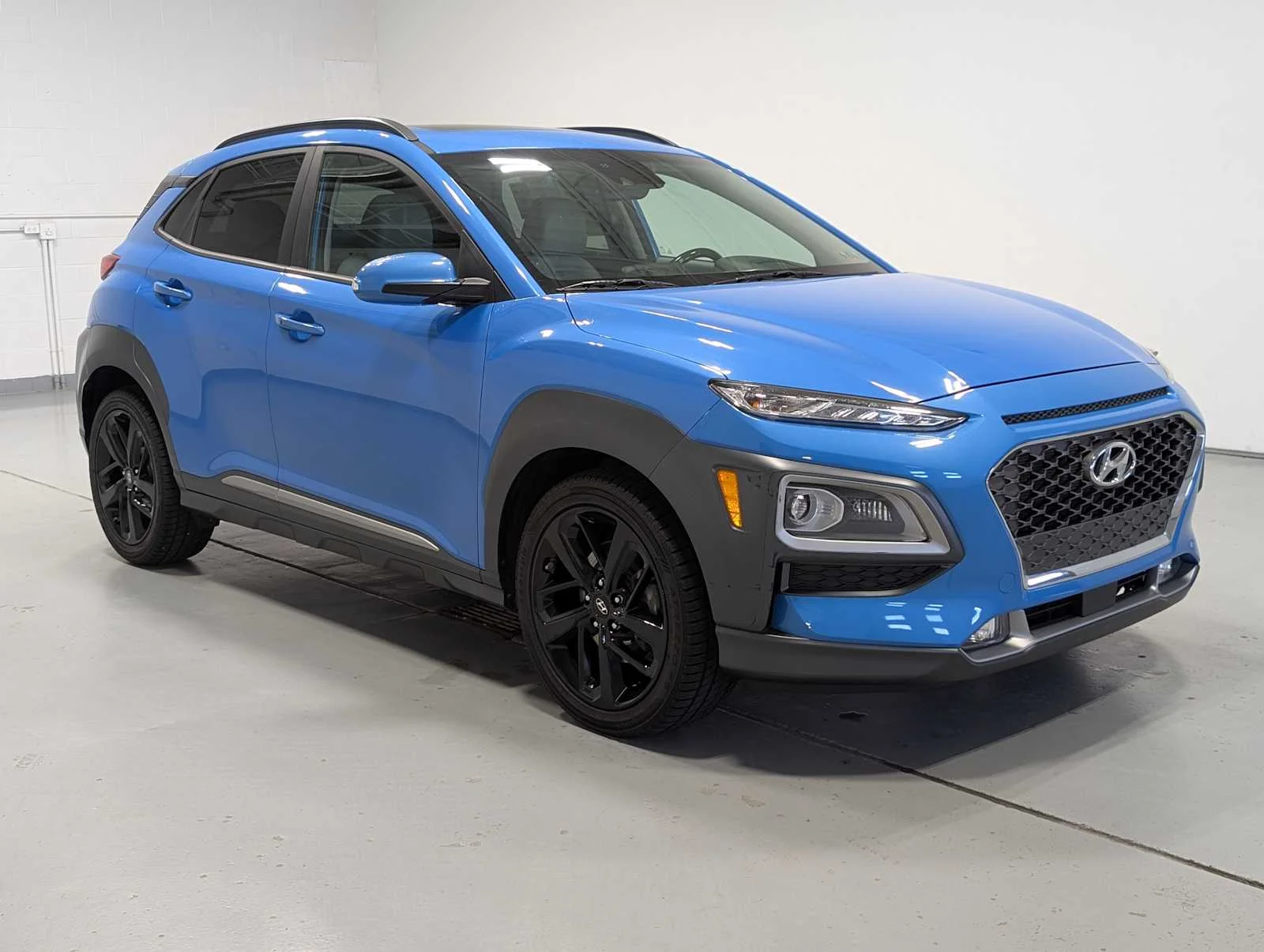 Used 2020 Surf Blue Hyundai Ultimate image 6