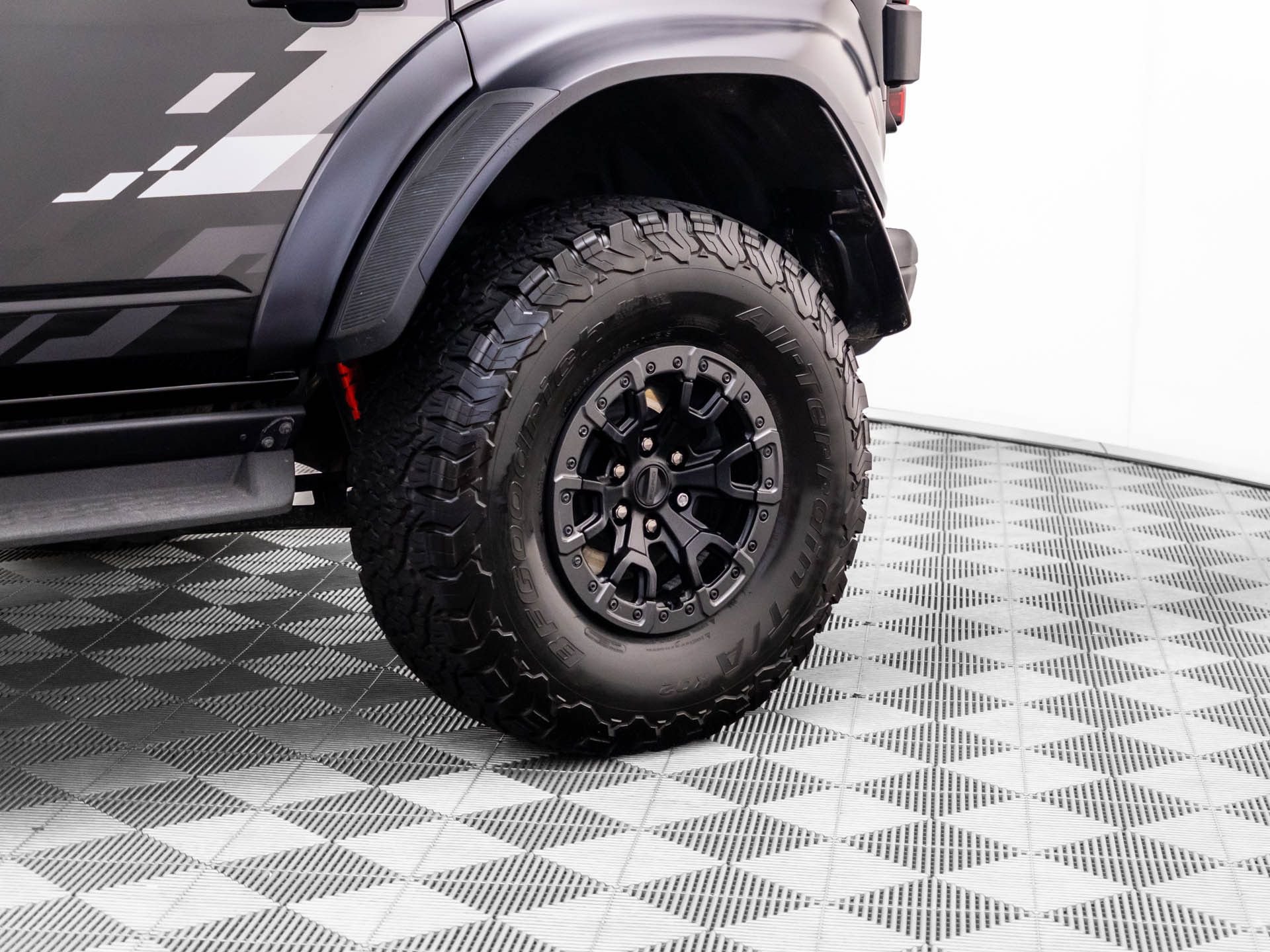 Used 2023 Black Ford Raptor image 40