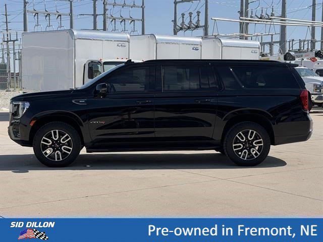 Used 2023 Onyx Black GMC AT4 image 9