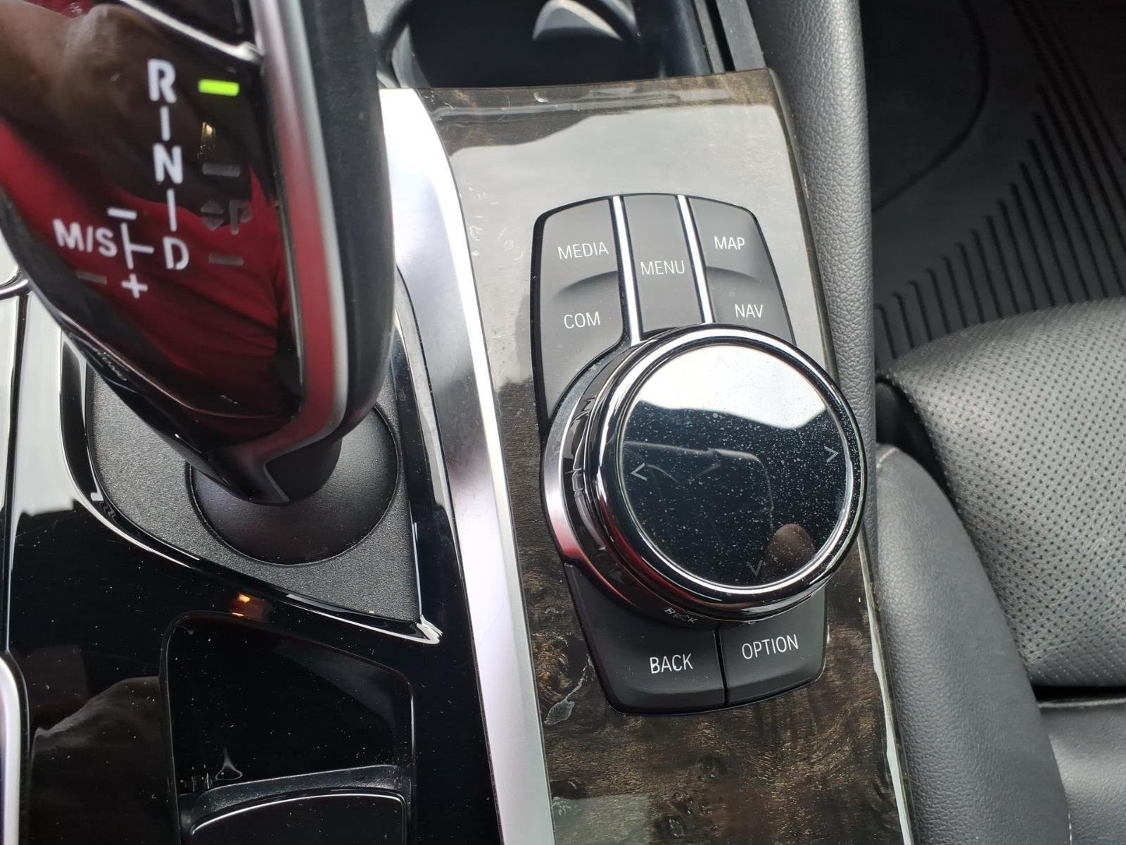 Used 2023 Skyscraper Gray Metallic BMW 530i image 30