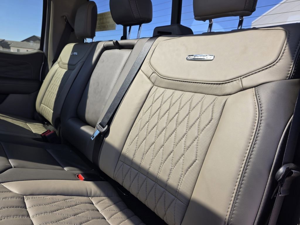 New 2026 Star White Metallic Tri-Coat Ford F-450® Platinum® image 38