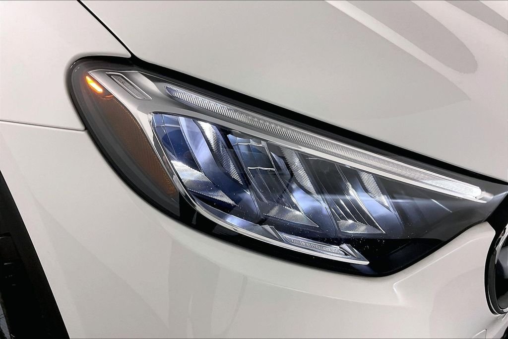 2025 Mercedes-Benz GLC Base - Photo 23