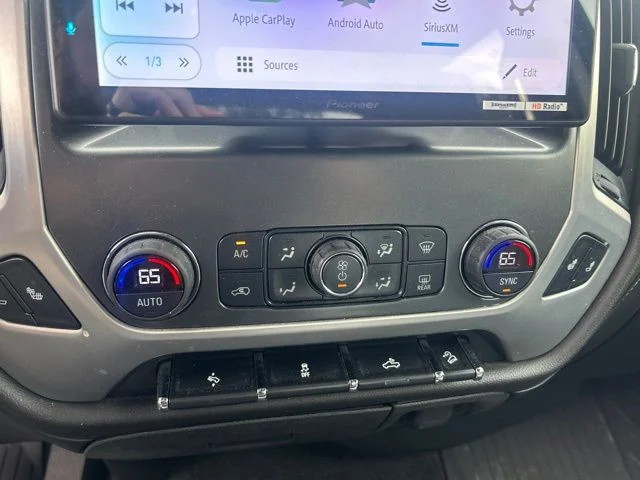 Used 2018 Gray GMC SLT image 10