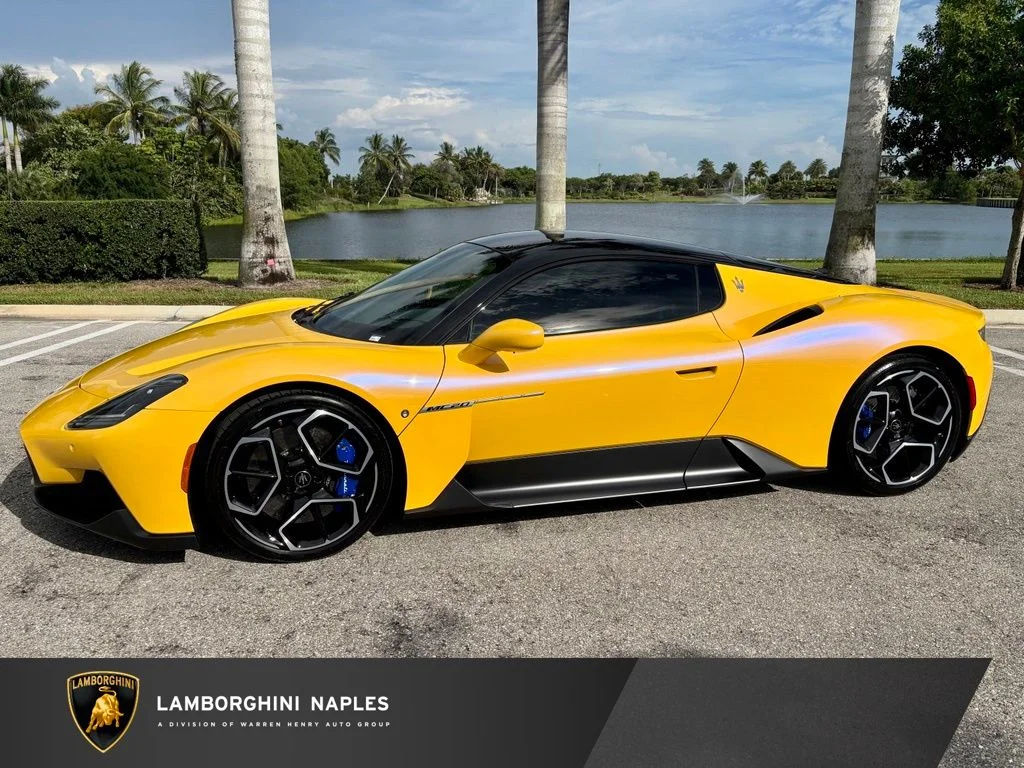 Used 2022 Giallo Genio Maserati  image 1