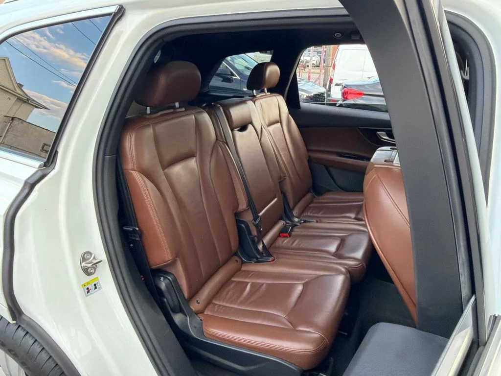 Used 2019 White Audi 45 Premium Plus image 13