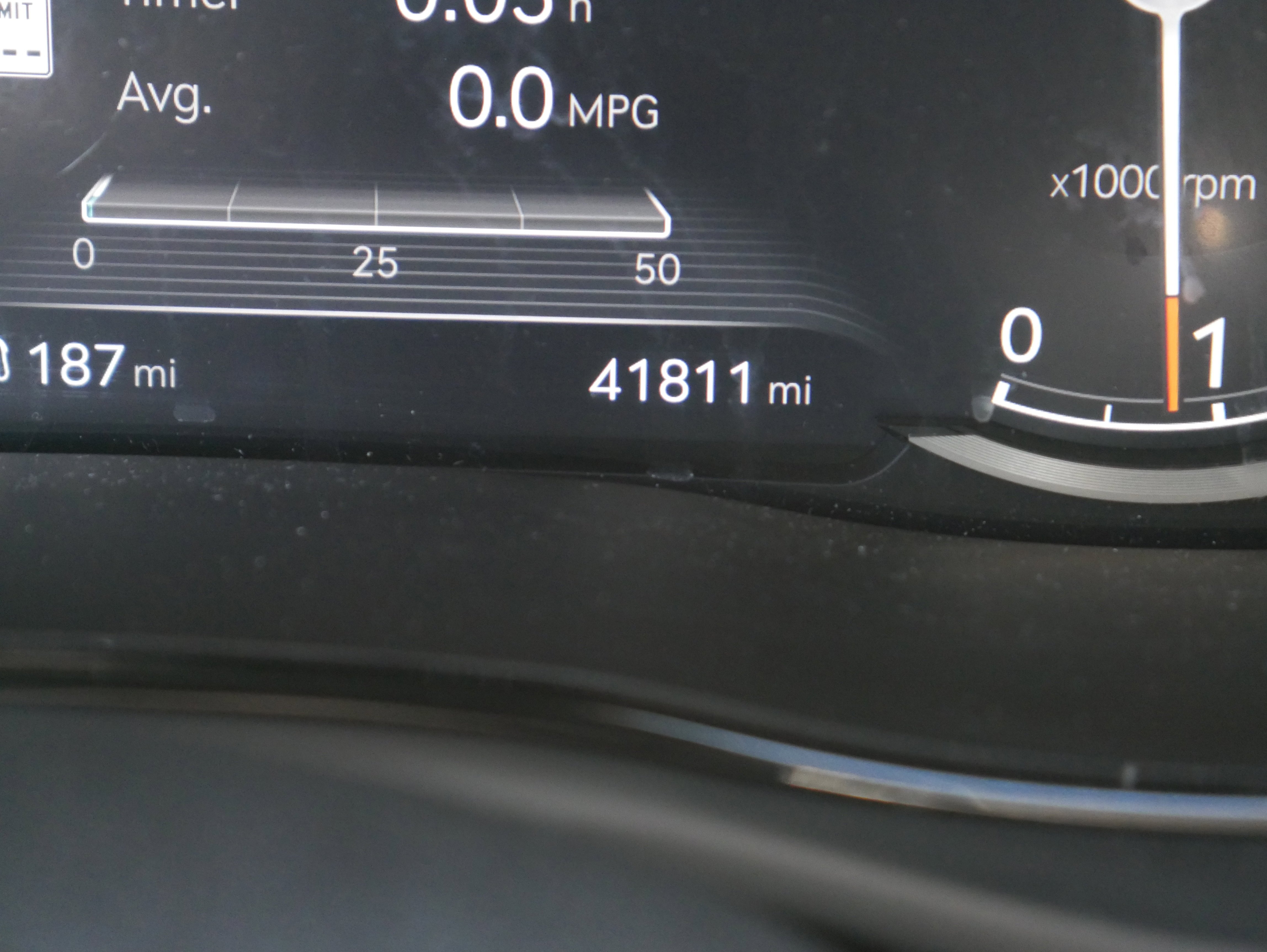 Used 2023 Green Genesis 2.5T AWD image 35