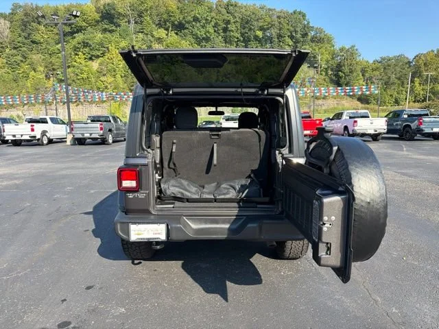 Used 2019 Gray Jeep Sport S 4x4 image 19