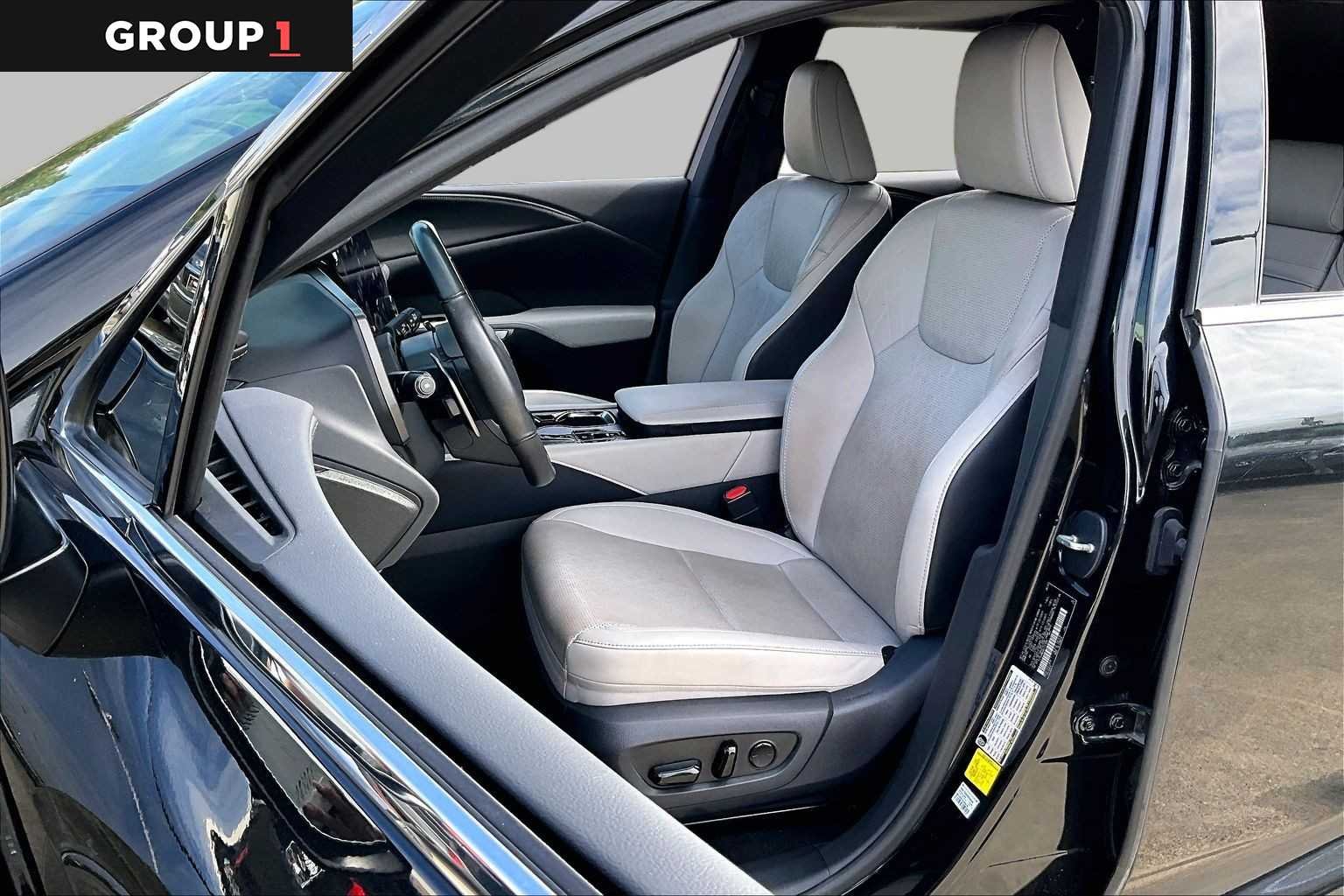 Certified Used 2024 Caviar Lexus Premium Plus image 7