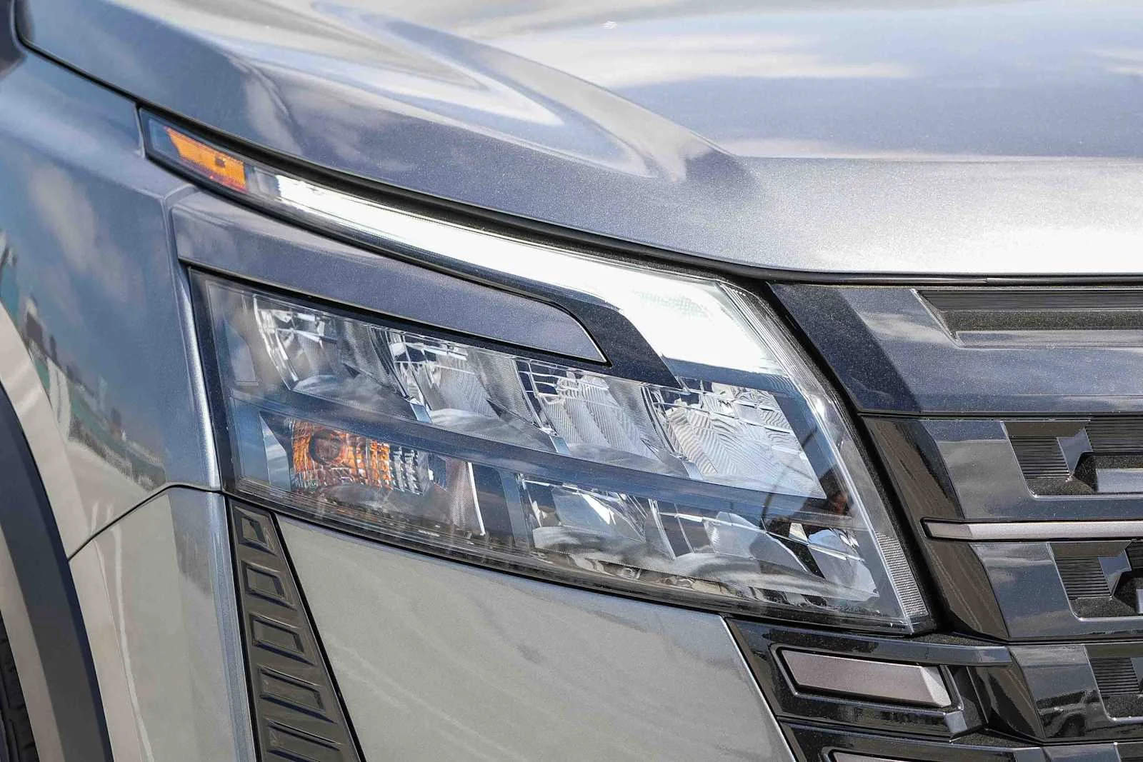New 2026 Gun Metallic Nissan SV image 4