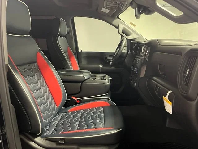 Used 2025 Black Chevrolet Custom image 20