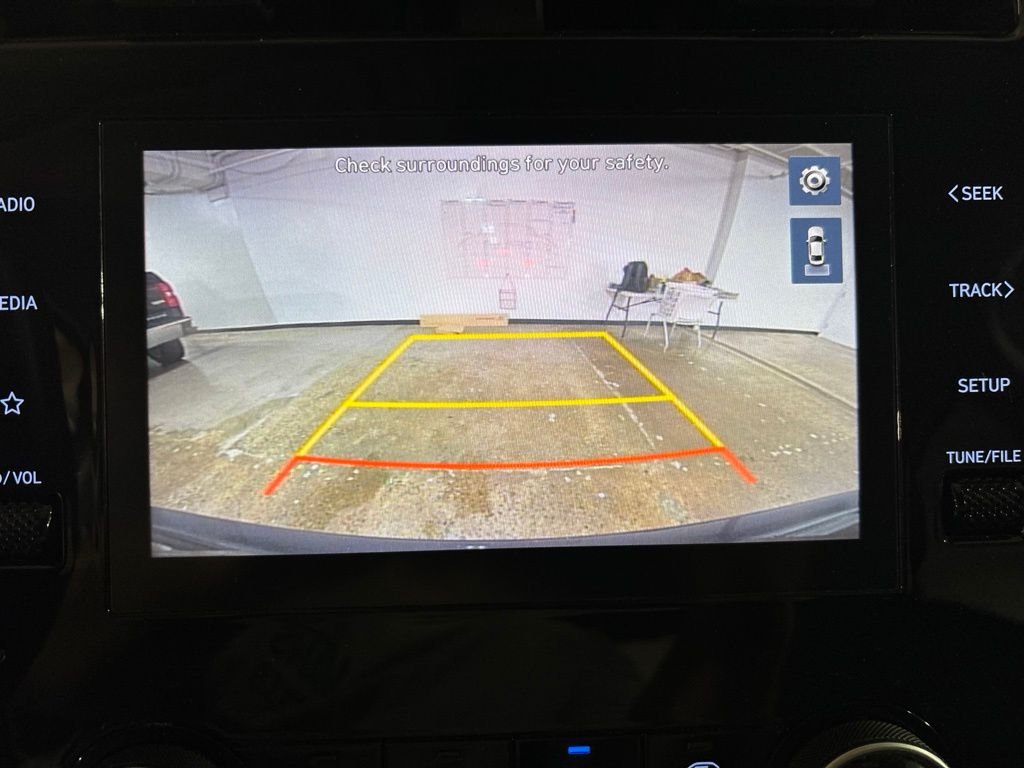 Used 2022 Gray Hyundai SEL image 17