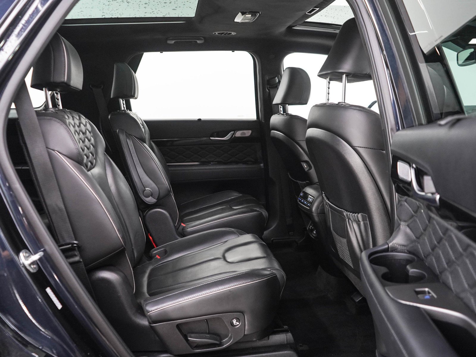 Used 2020 Moonlight Cloud Hyundai Limited AWD image 13