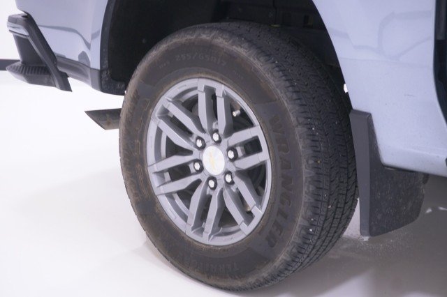 Used 2024 SILVER Chevrolet 2WD LT image 6