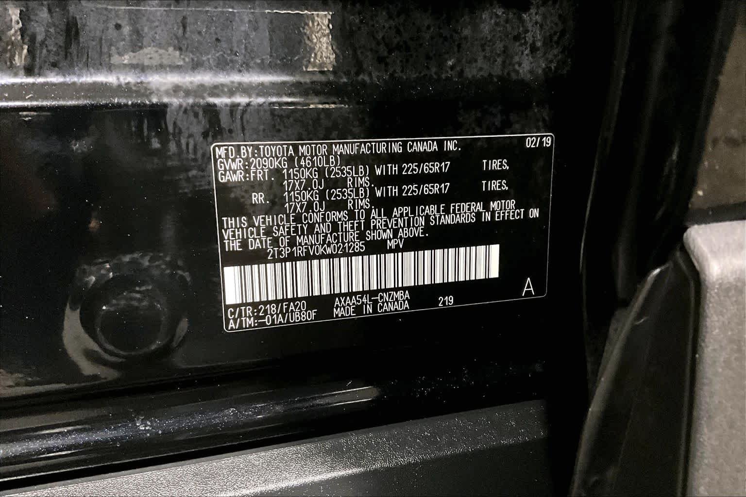 Used 2019 Midnight Black Metallic Toyota XLE image 37