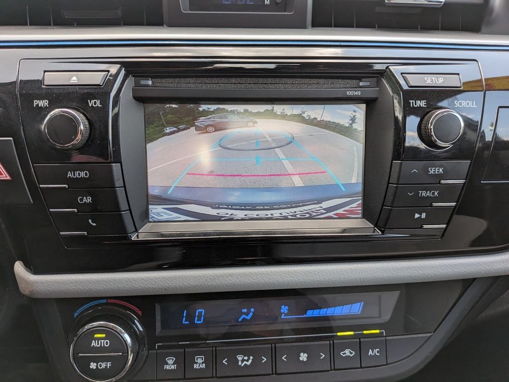Used 2015 Gray Toyota LE image 20