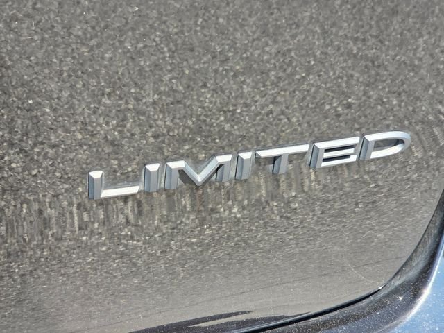 Used 2026 Black Chrysler Limited image 36