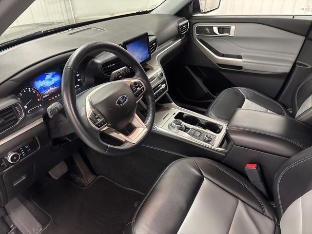 Used 2023 Red Ford XLT image 8