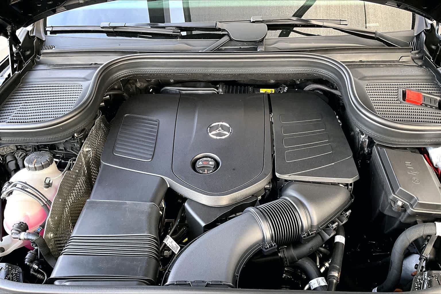 New 2026 Obsidian Black Metallic Mercedes-Benz GLE 350 image 18