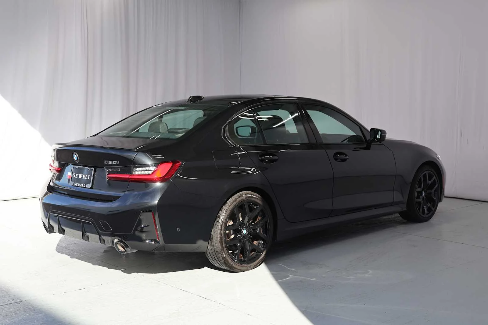 Certified Used 2026 Black Sapphire Metallic BMW 330i NA xDrive image 5