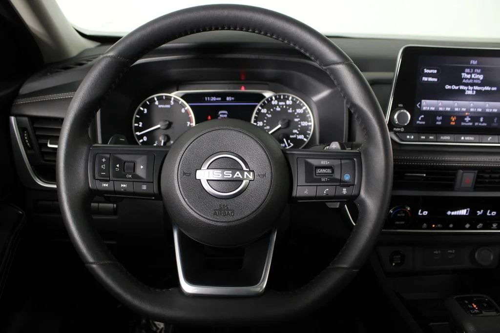 2024 Nissan Rogue SV - Photo 10