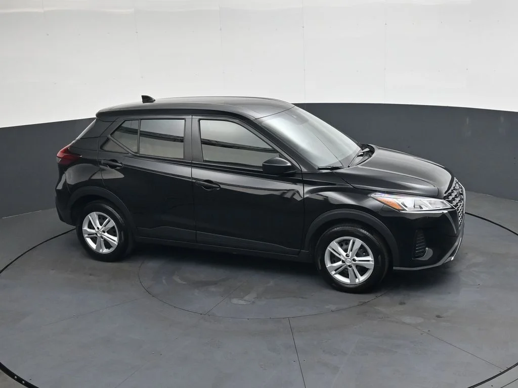 Used 2025 Black Nissan S image 28