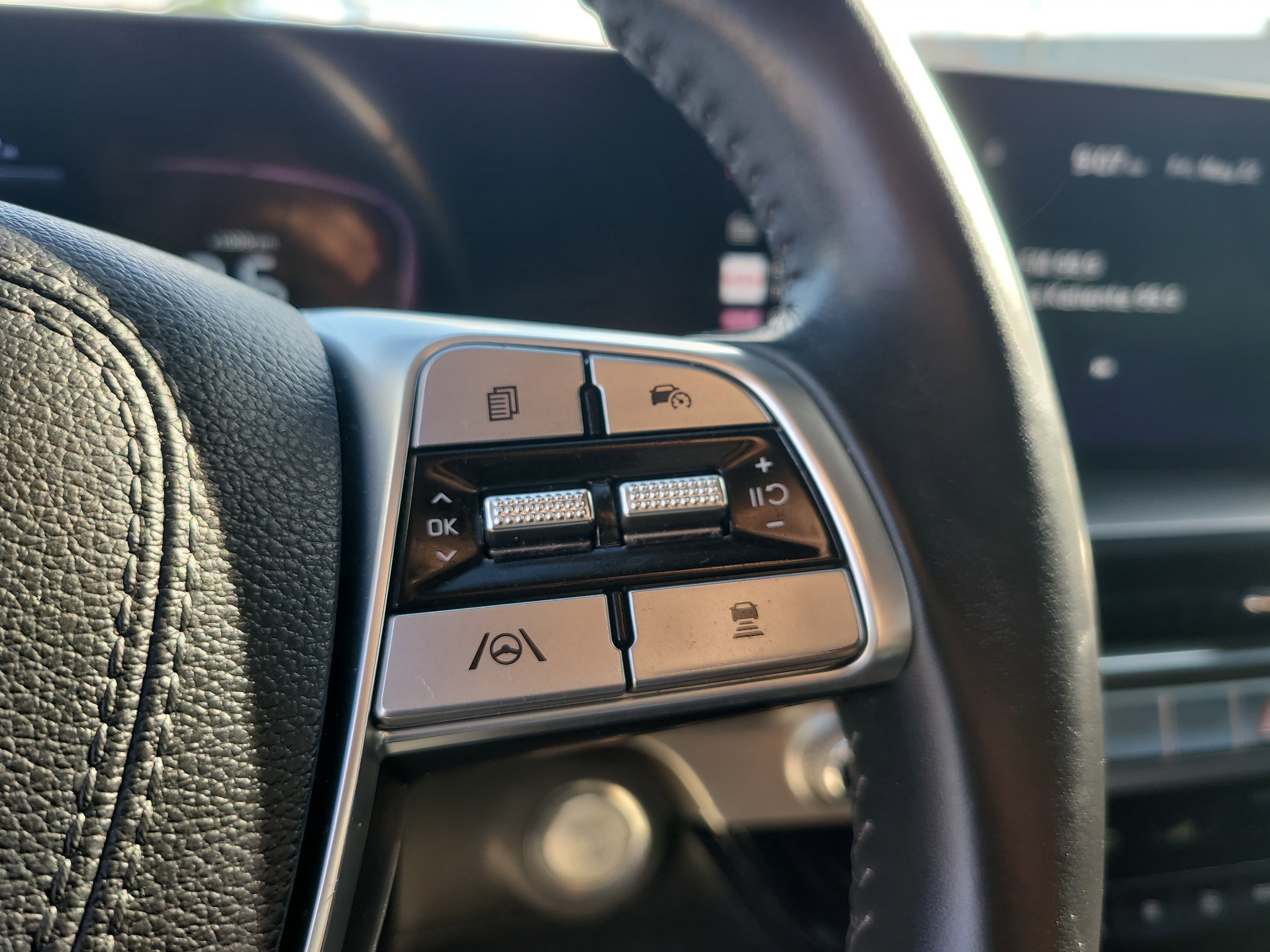 Used 2023 Ebony Black Kia LX image 29