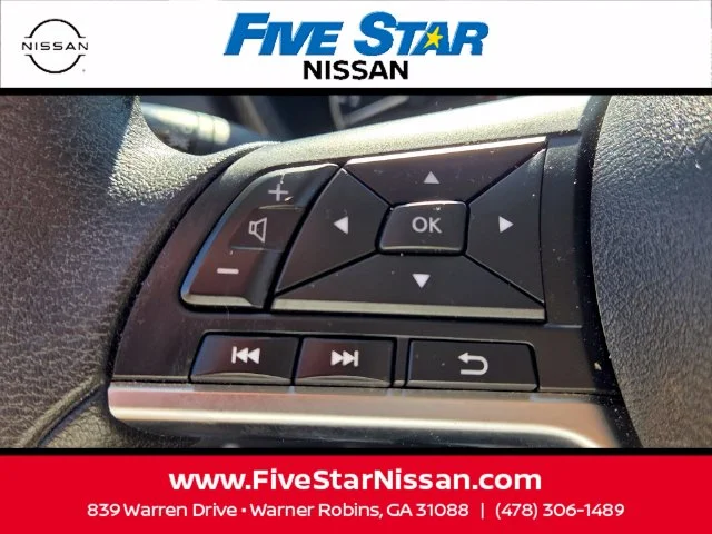 Used 2025  Nissan SV image 24