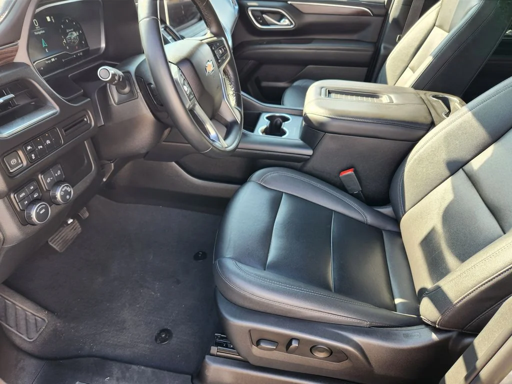 Used 2023 Sterling Gray Metallic Chevrolet LT image 10
