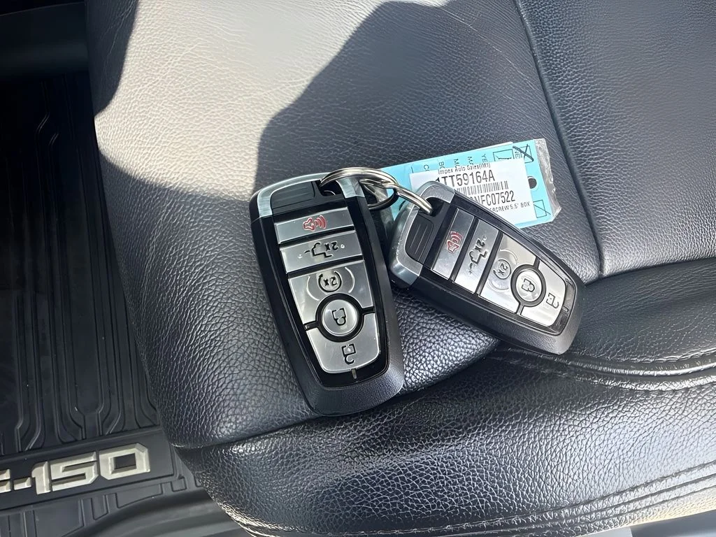 Used 2022 Silver Ford XLT image 23