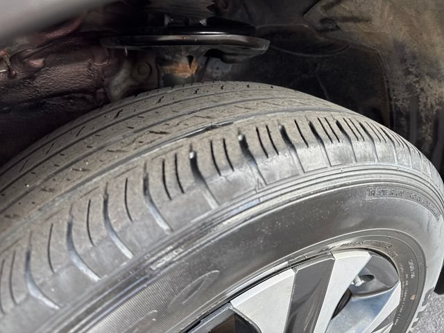 Used 2016 Red Toyota LE image 28