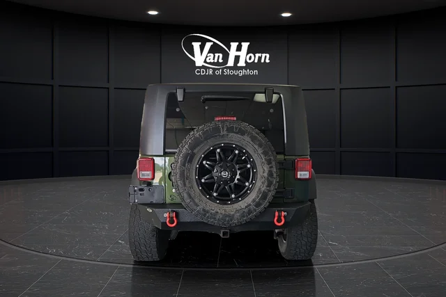 Used 2009 Green Metallic Jeep Rubicon image 6
