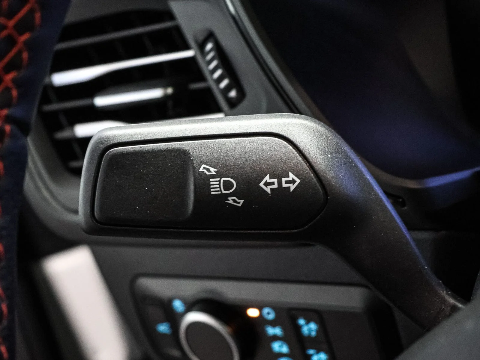 2026 Ford Escape ST-Line - Photo 36